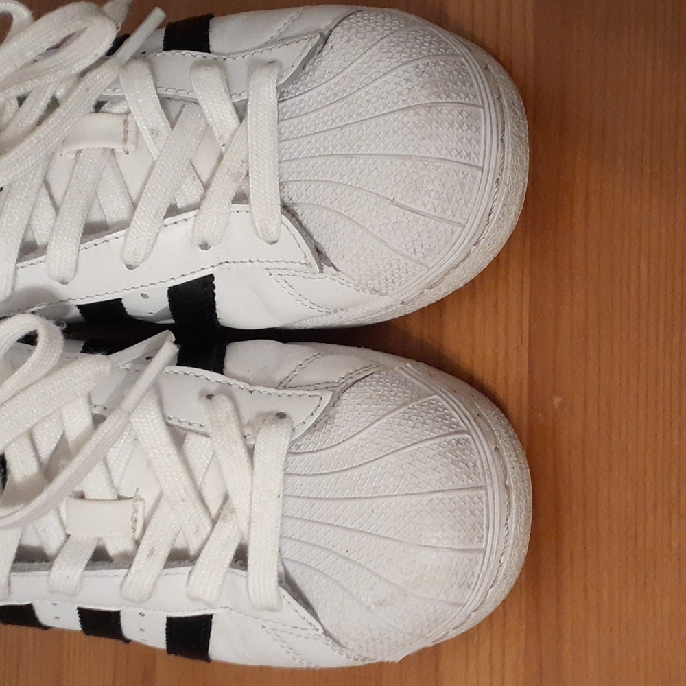 adidas original superstar sneakers - Picture 2 of 8